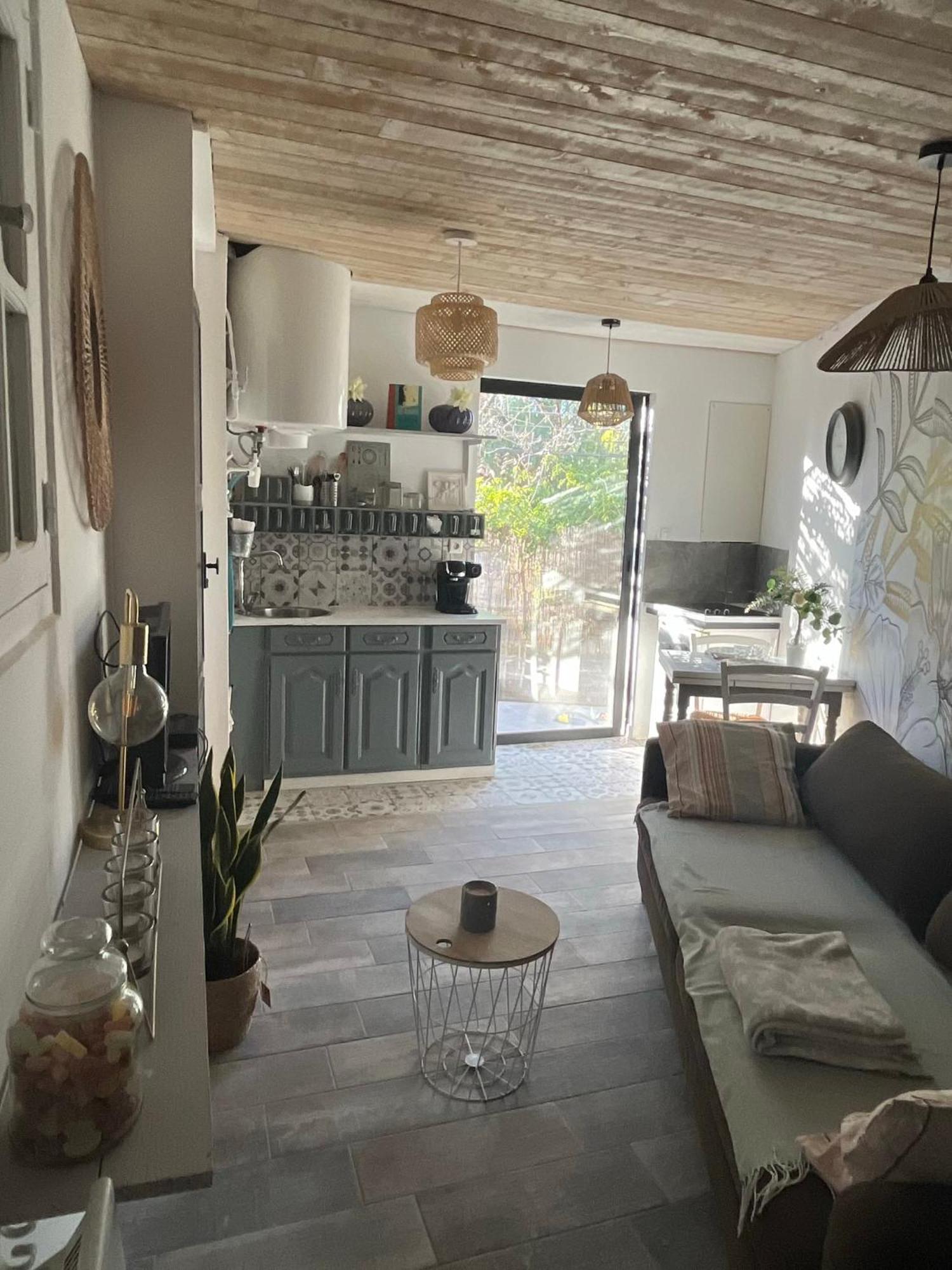 La Dependance 13d Rue Pasteur * Saint-Mandrier-sur-Mer