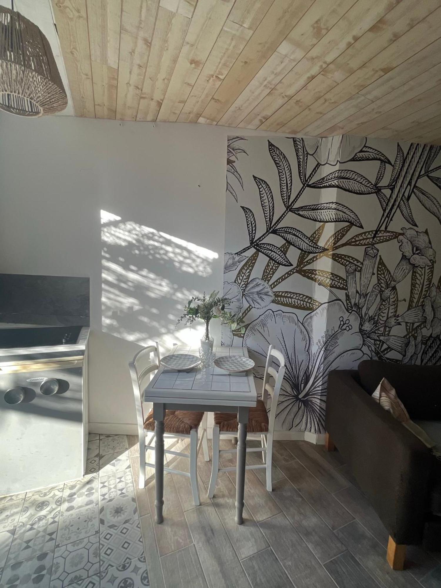 La Dependance 13d Rue Pasteur Apartment