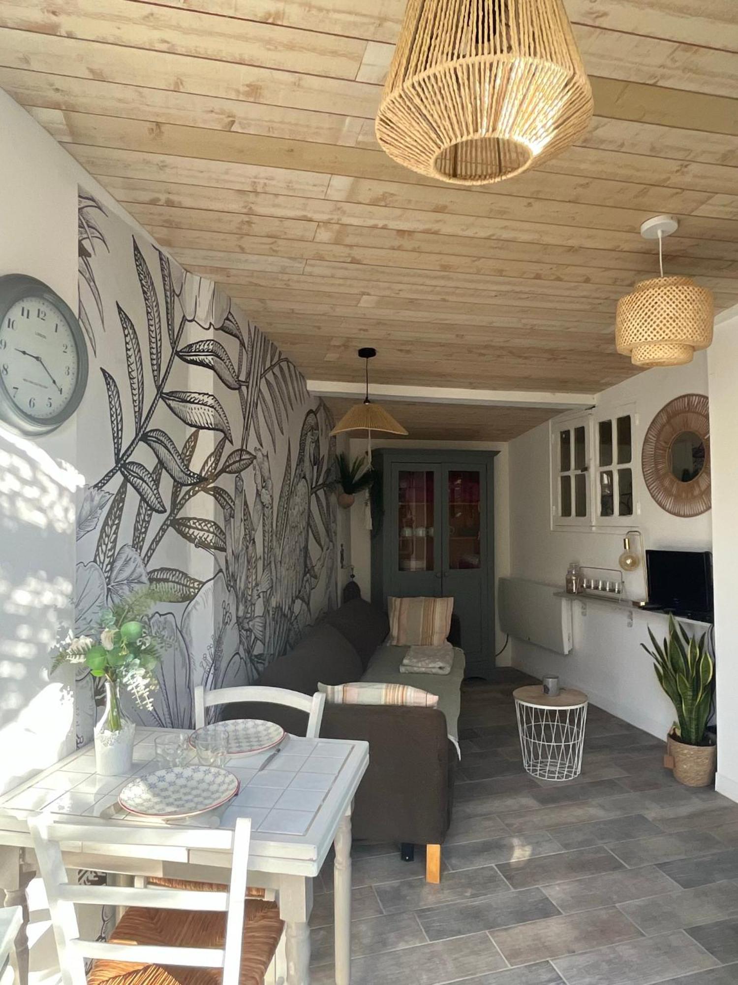La Dependance 13d Rue Pasteur Apartment *